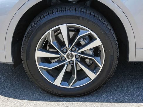 Used 2022 Audi Q5 2.0T Premium Plus AWD/4WD image 9