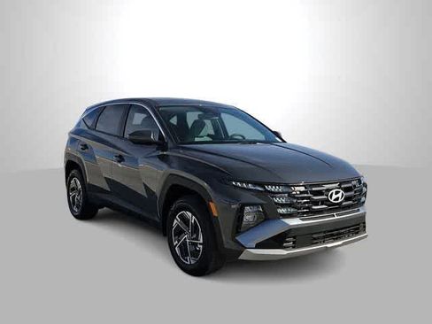 New 2026 Hyundai Tucson Blue SE AWD/4WD image 11