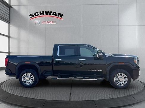 Used 2022 GMC Sierra 3500 Denali w/ Denali Ultimate Package AWD/4WD image 3