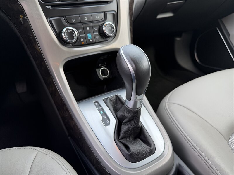 Used 2014 Buick Verano FWD image 15