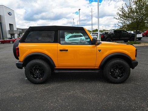 Certified 2022 Ford Bronco 2-Door AWD/4WD image 3