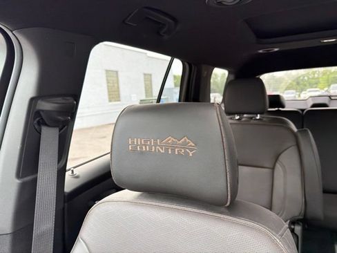 Used 2023 Chevrolet Traverse High Country w/ LPO, Floor Liner Package AWD/4WD image 68