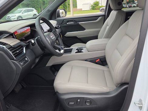 New 2026 GMC Acadia Elevation w/ Elevation Premium Package FWD image 3