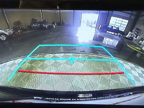 Used 2022 Toyota Corolla LE image 25