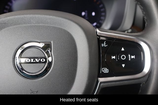 Used 2024 Volvo XC60 B5 Plus AWD/4WD image 8
