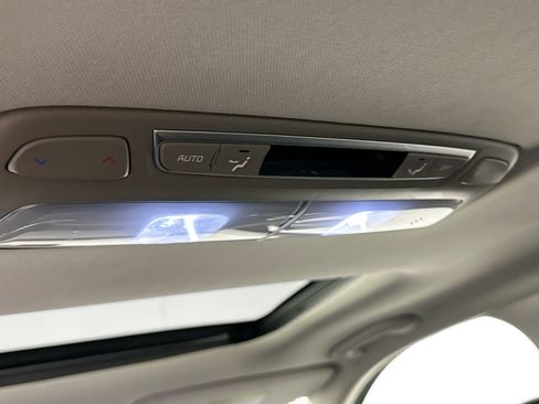 Used 2025 Kia Telluride S FWD image 29
