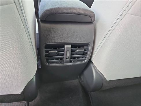 Used 2026 Toyota Corolla Cross L FWD image 17