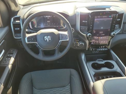 New 2026 RAM 1500 Big Horn AWD/4WD image 32