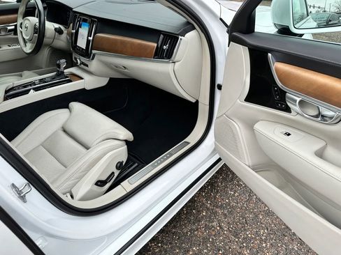 Used 2020 Volvo S90 T6 Inscription image 19