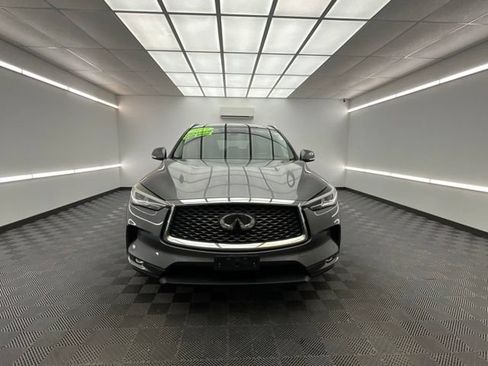 Used 2019 INFINITI QX50 Luxe FWD image 2