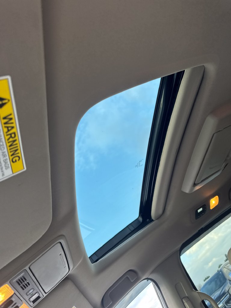 Used 2023 Honda Odyssey Touring image 16