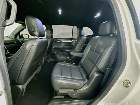 Used 2024 GMC Acadia Elevation w/ LPO, Floor Liner Package FWD image 27