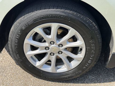 Used 2018 Chevrolet Equinox LT FWD image 34