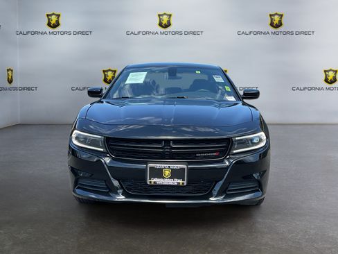 Used 2023 Dodge Charger SXT RWD image 2