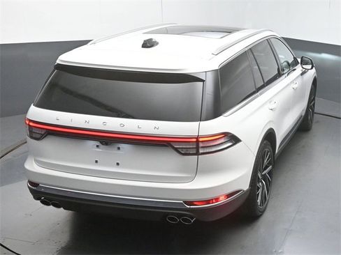 Used 2025 Lincoln Aviator Reserve w/ Equipment Group 201A image 48