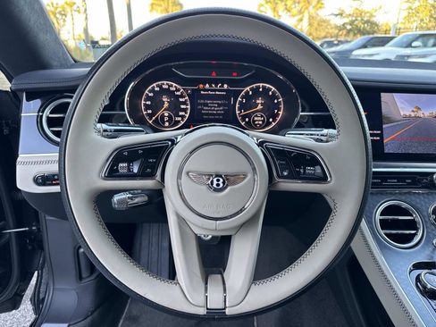 Used 2024 Bentley Continental GT image 25