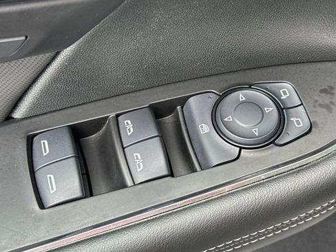 Used 2024 Buick Envision Preferred AWD/4WD image 12