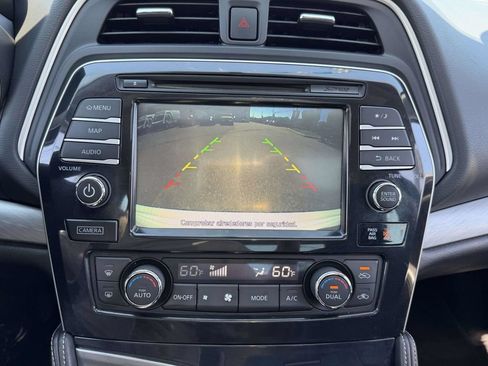 Used 2017 Nissan Maxima 3.5 SL w/ Interior Lighting Package FWD image 32
