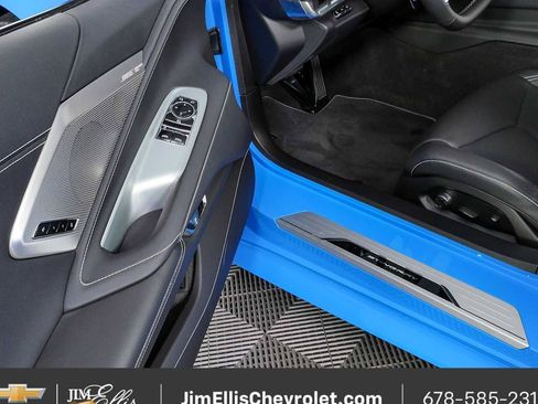 Used 2025 Chevrolet Corvette Stingray Preferred Cpe w/ 2LT RWD image 8