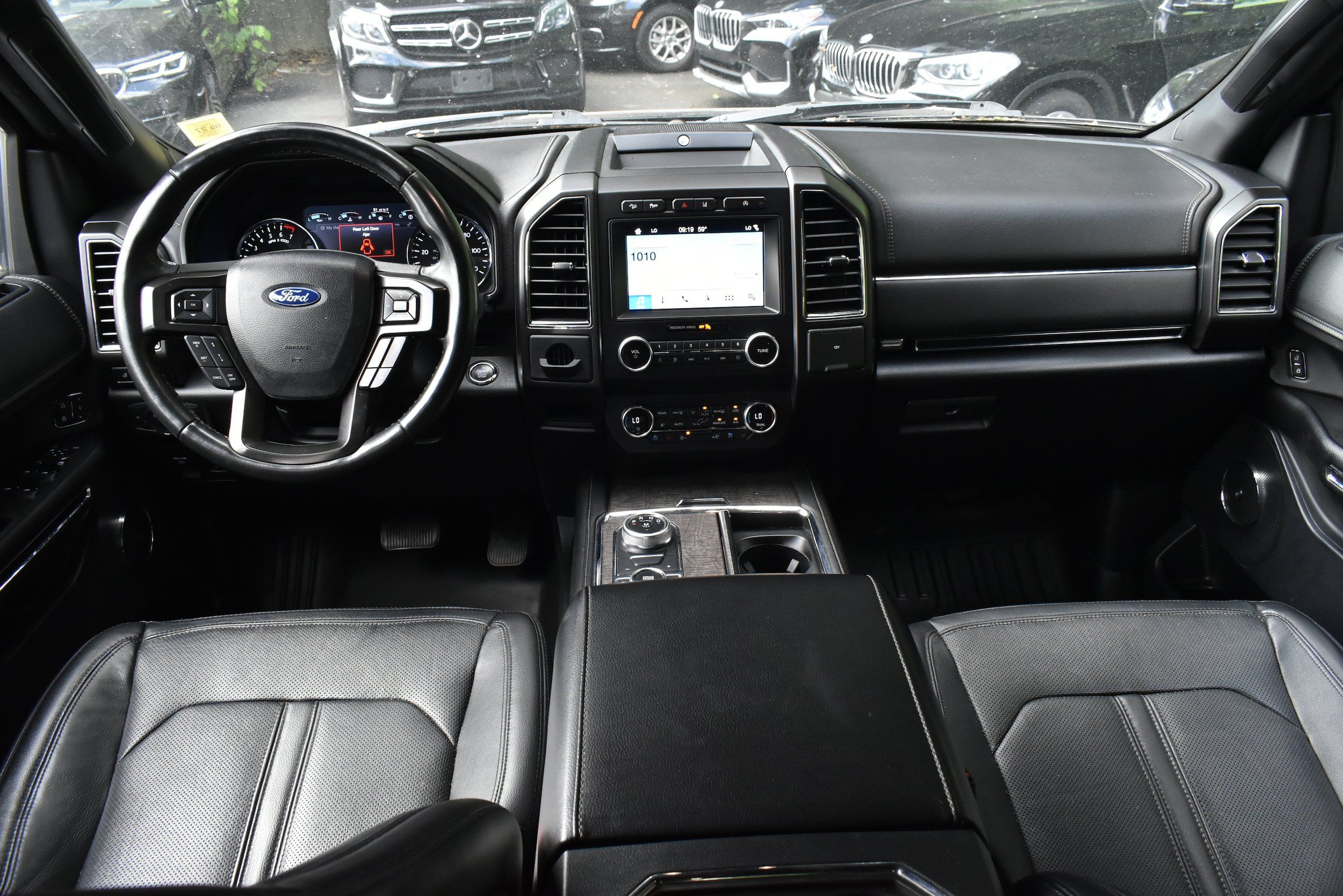 Used 2019 Ford Expedition Limited w/ Driver Assistance Package AWD/4WD image 22