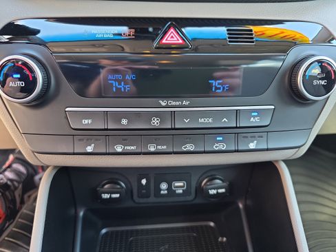 Used 2019 Hyundai Tucson Sport AWD/4WD image 19