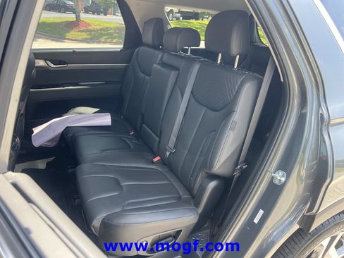Used 2023 Hyundai Palisade SEL FWD image 22