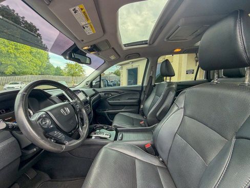 Used 2017 Honda Pilot Elite image 5