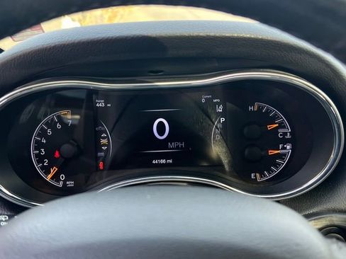 Used 2022 Jeep Grand Cherokee Limited w/ Trailer Tow Group IV image 25