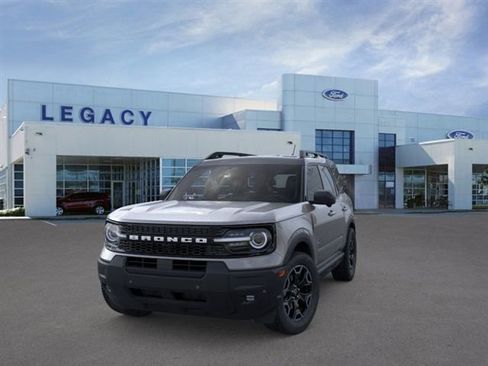 New 2025 Ford Bronco Sport Outer Banks w/ Outer Banks Tech Package+ image 2