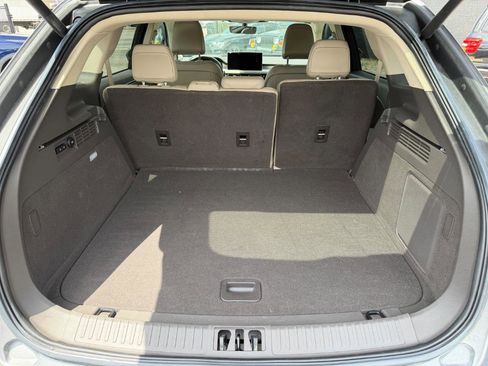 Used 2023 Lincoln Nautilus AWD image 12