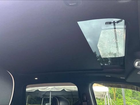 Used 2019 RAM 1500 Laramie AWD/4WD image 20
