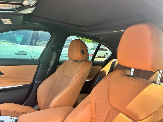 Used 2025 BMW 330i xDrive Sedan w/ M Sport Package AWD/4WD image 5
