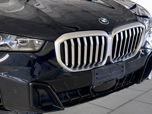 Certified 2026 BMW X5 xDrive40i w/ M Sport Package AWD/4WD image 30