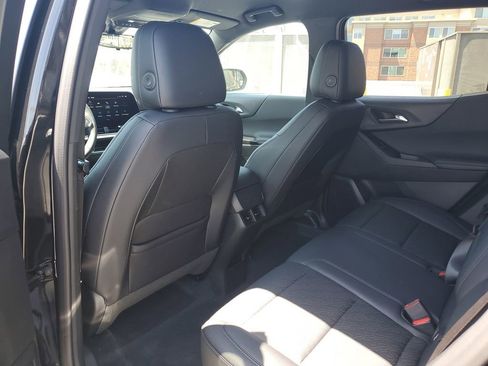 New 2026 Chevrolet Equinox LT w/ Convenience Package II FWD image 15