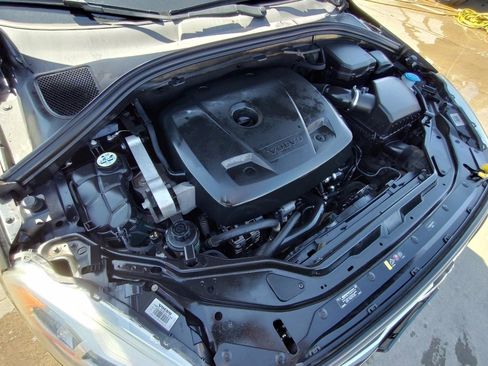Used 2016 Volvo XC60 T5 Premier image 13