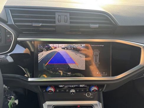 Certified 2025 Audi Q3 2.0T Premium AWD/4WD image 17