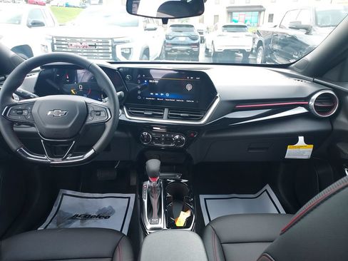 New 2026 Chevrolet Trax RS w/ Driver Confidence Package FWD image 15