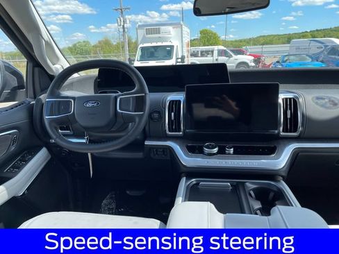 New 2026 Ford Expedition Platinum w/ Platinum Ultimate Package AWD/4WD image 12