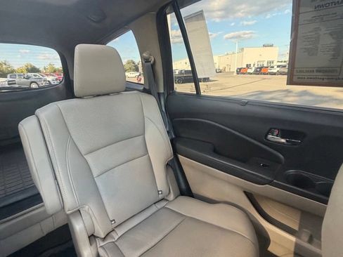 Used 2021 Honda Pilot Elite image 19