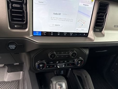 New 2025 Ford Bronco Outer Banks w/ Sasquatch Package AWD/4WD image 28