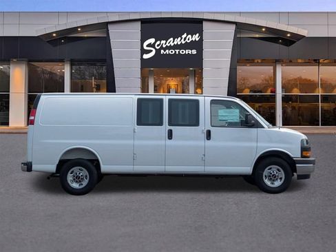 New 2026 GMC Savana 3500 Extended w/ Driver Convenience Package RWD image 6