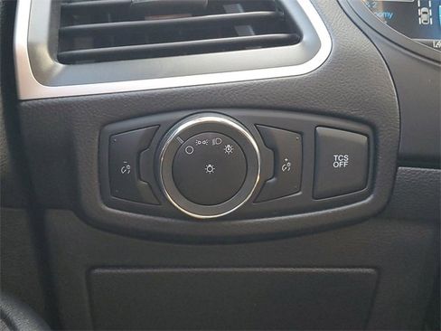 Used 2024 Ford Edge SEL image 36