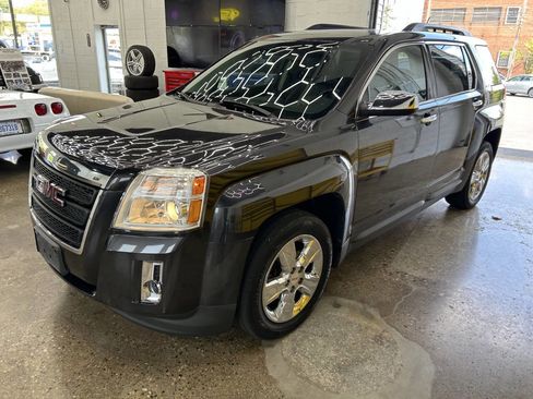 Used 2015 GMC Terrain SLT w/ Chrome Appearance Package image 1