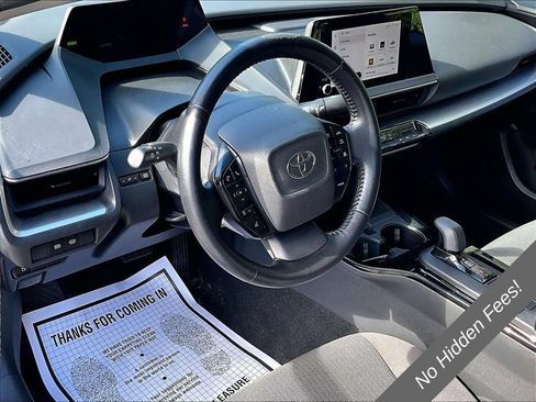 Used 2023 Toyota Prius LE FWD image 9