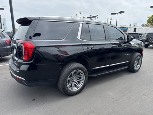 Used 2021 GMC Yukon SLT AWD/4WD image 14