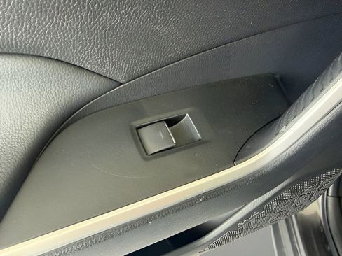 Used 2024 Toyota RAV4 XLE Premium image 8