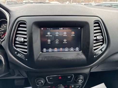 Used 2020 Jeep Compass Latitude image 29