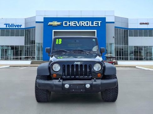 Used 2013 Jeep Wrangler Sport w/ Connectivity Group AWD/4WD image 2