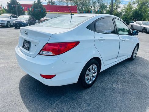 Used 2016 Hyundai Accent SE FWD image 7