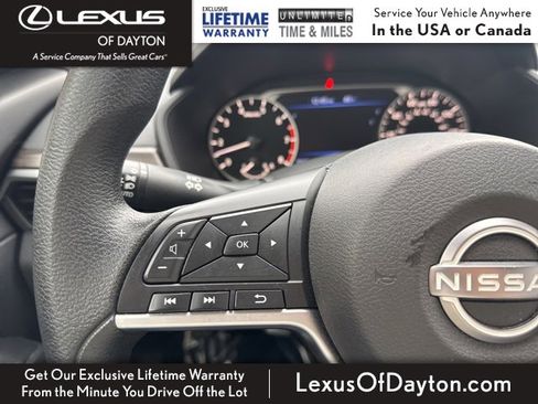 Used 2024 Nissan Altima 2.5 SV image 16